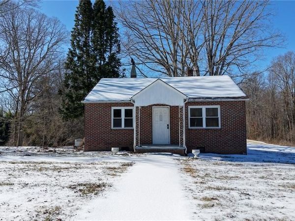 1676 Clingman Road, Ronda, NC 28670