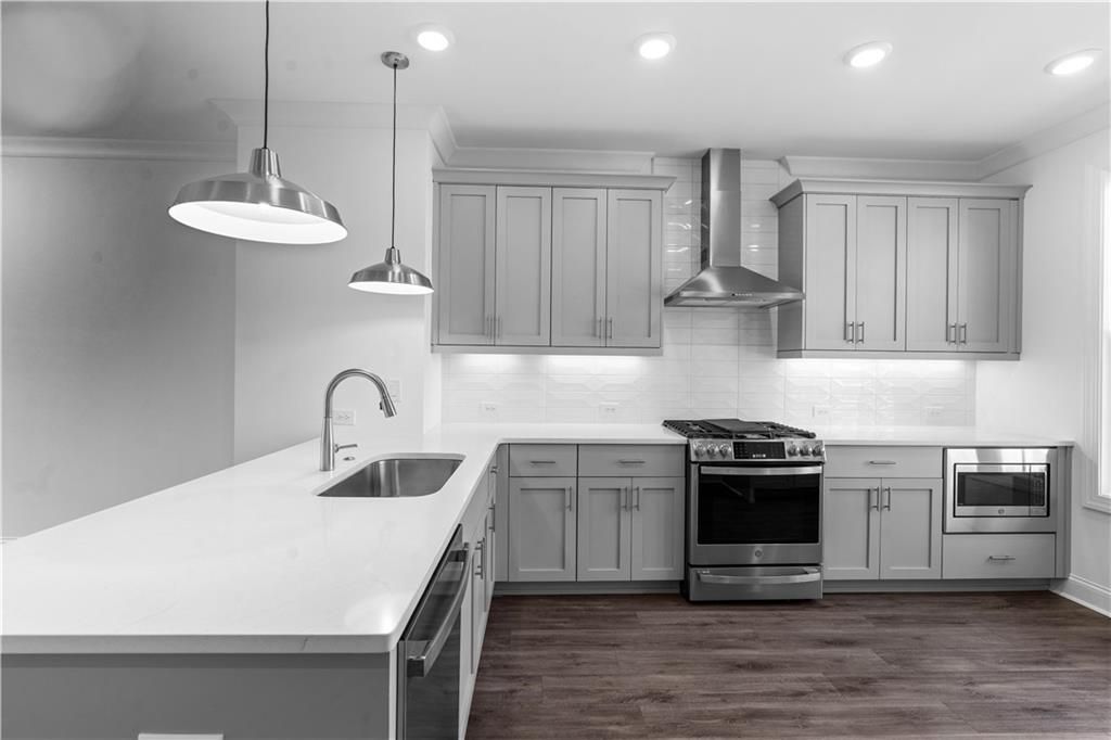 2852 Evanshire Avenue, Unit 114, Duluth, GA 30096 Main Photo