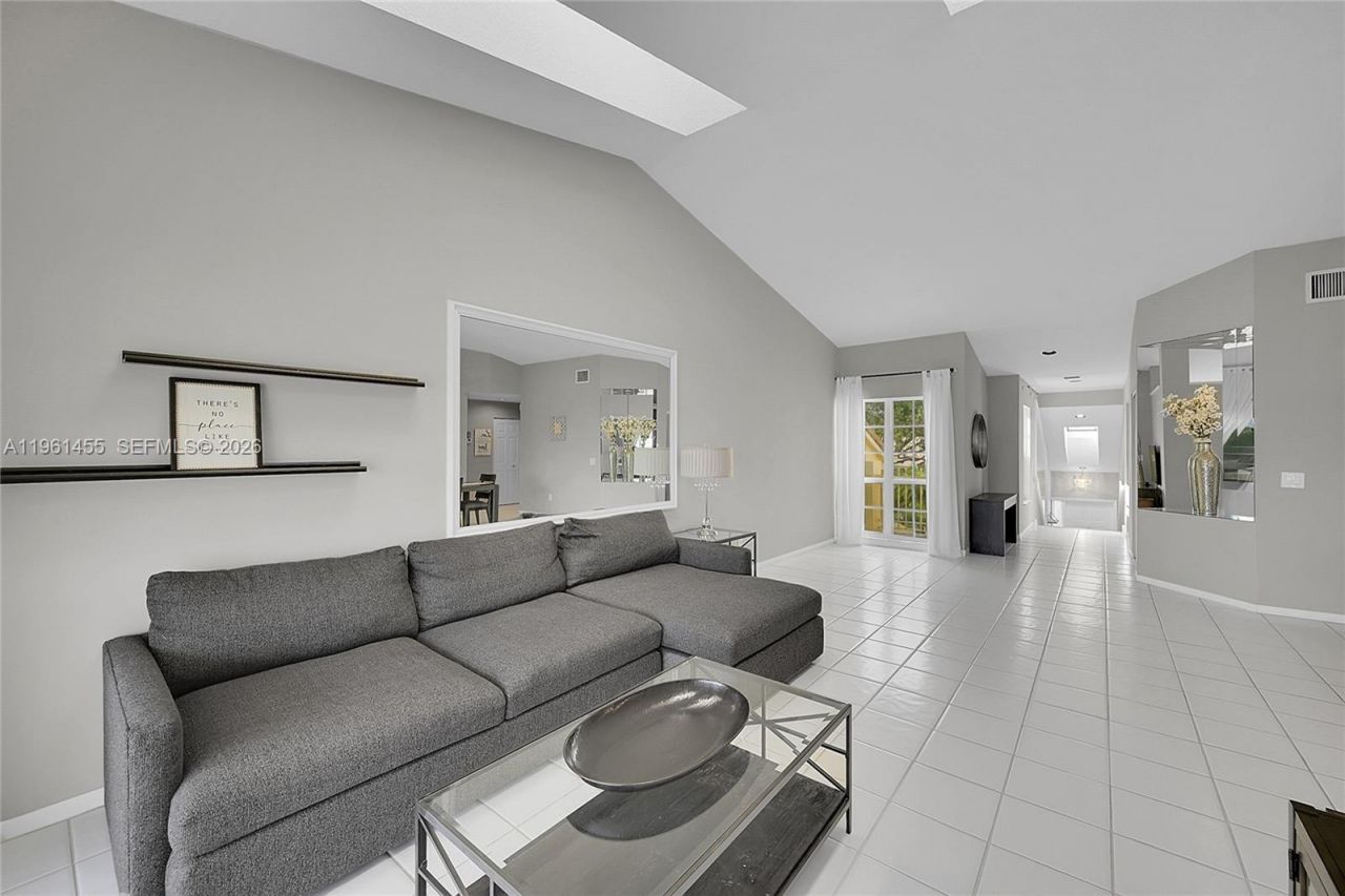 17317 Boca Club Blvd, Unit 7, Boca Raton, FL 33487 Photo