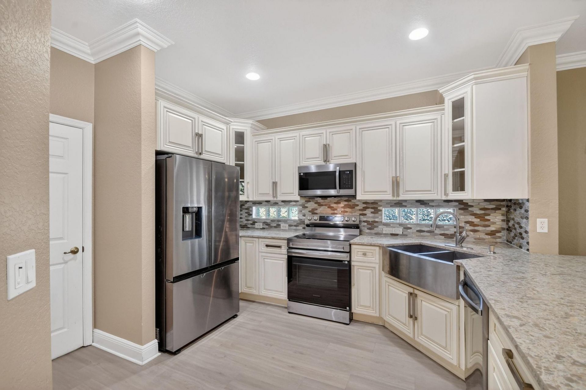 1007 Center Stone Ln, Riviera Beach, FL 33404 Photo