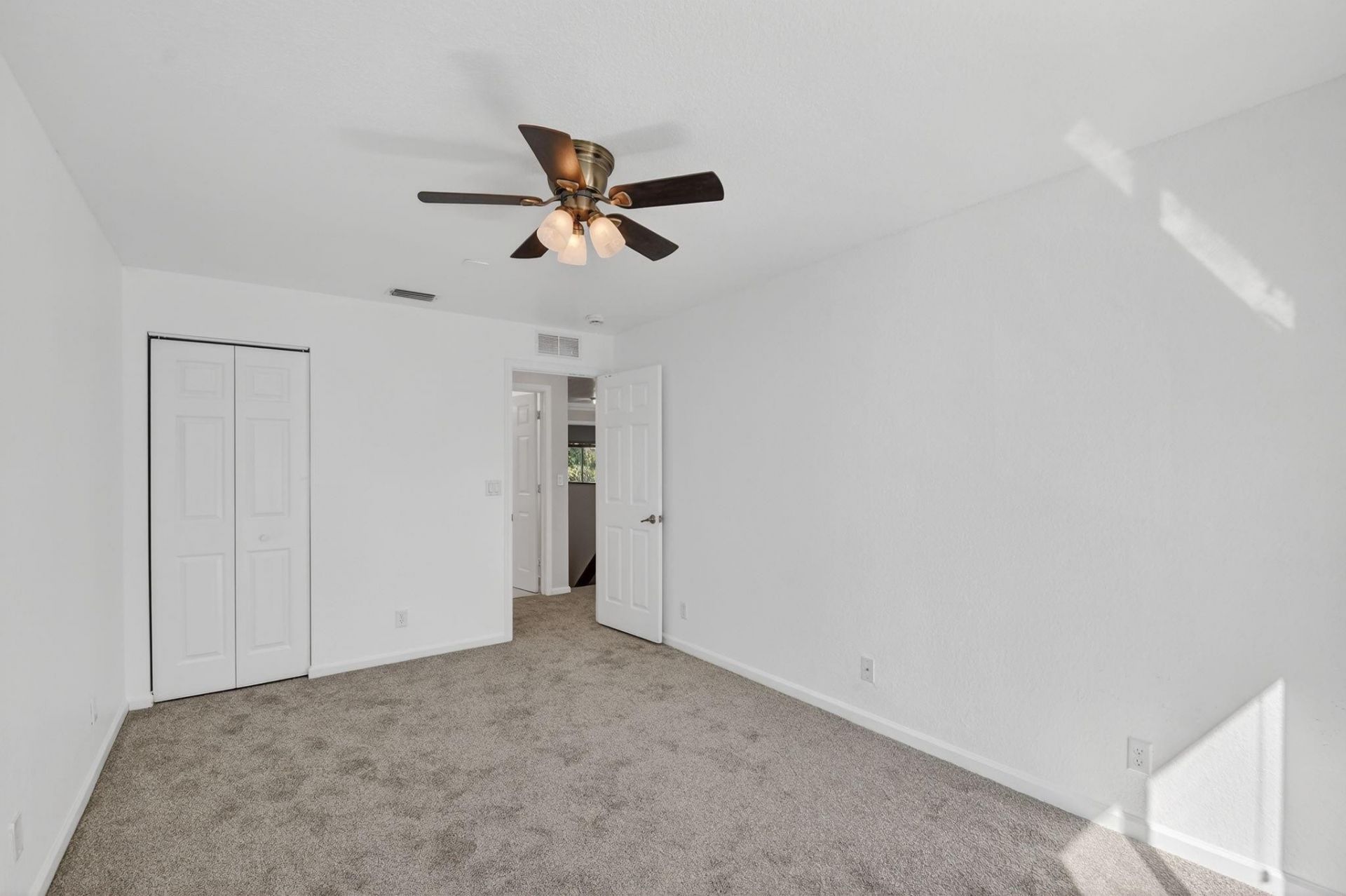 1007 Center Stone Ln, Riviera Beach, FL 33404 Photo