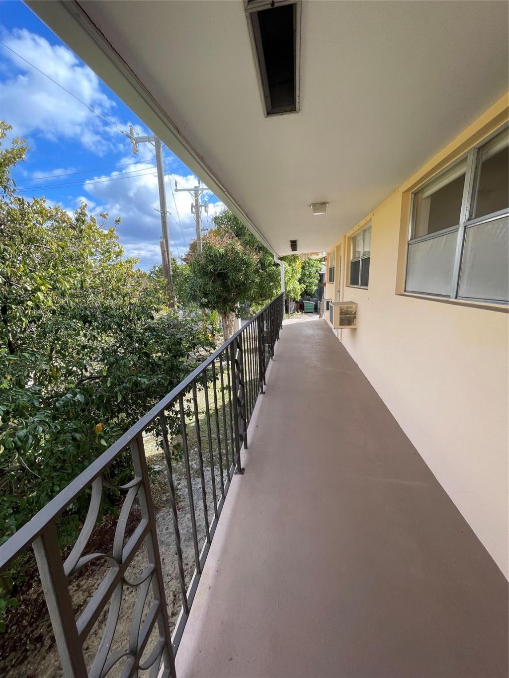 2141 NE 56th Street, Unit 209, Fort Lauderdale, FL 33308 Photo