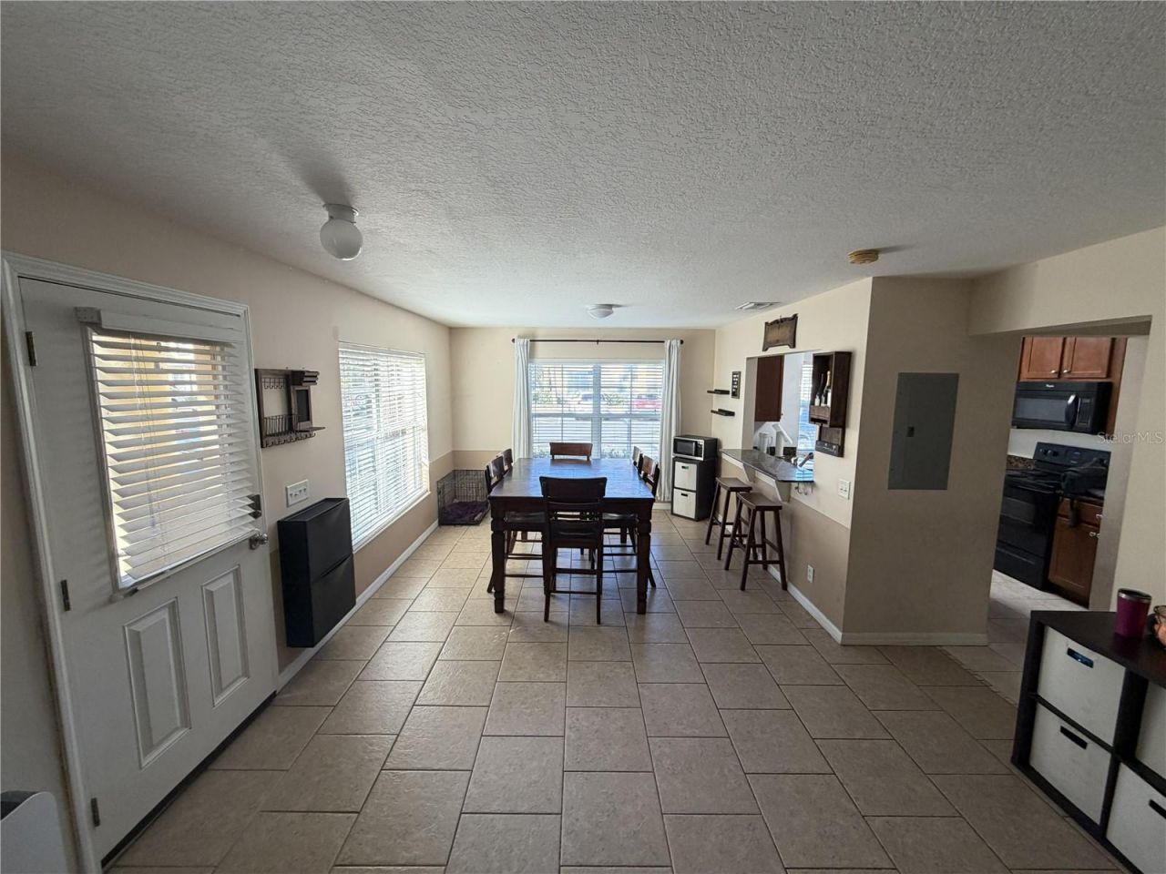 3858 Island Way, Saint Petersburg, FL 33705 Photo