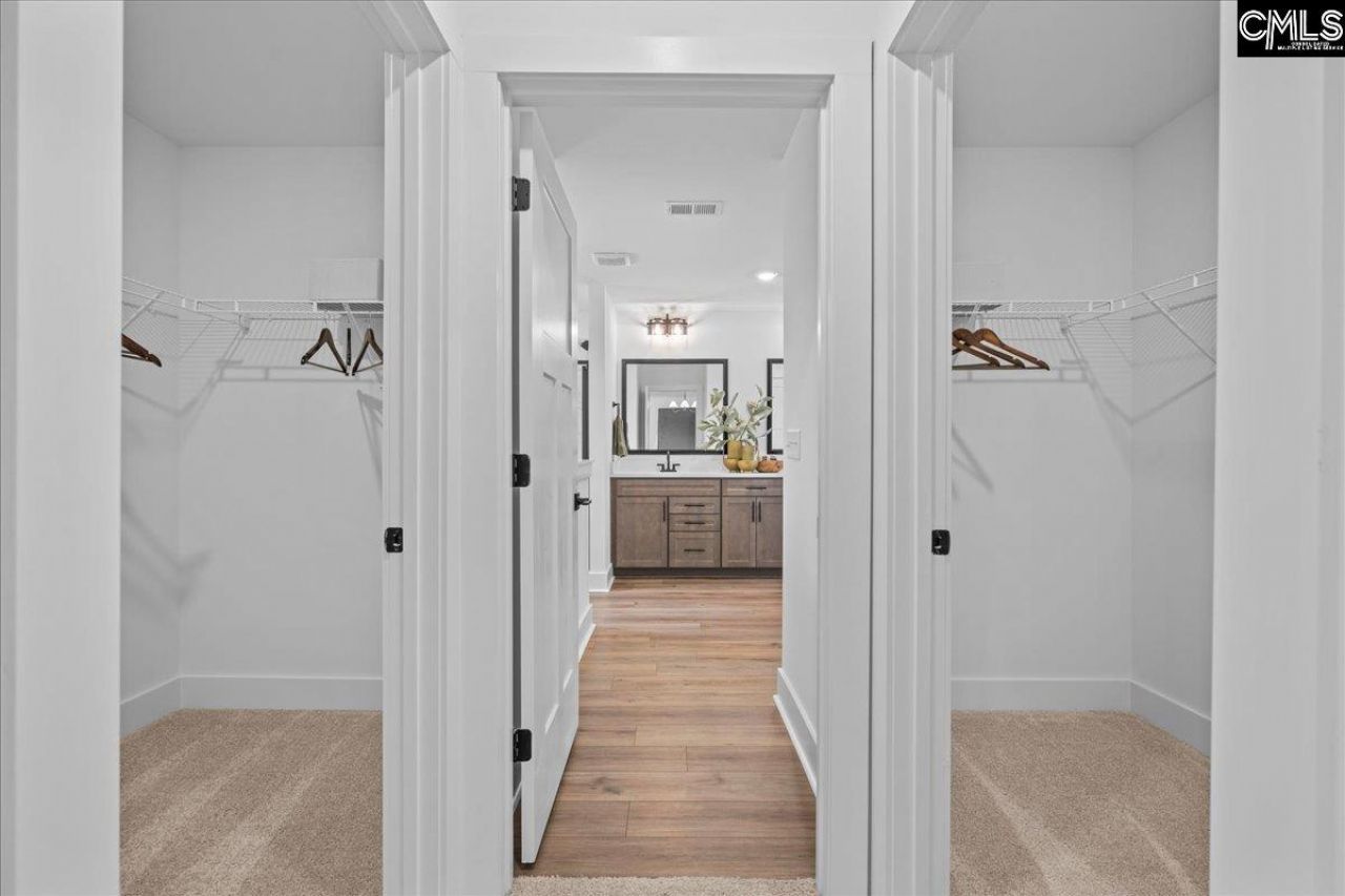 610 Griffon Drive  Photo 16