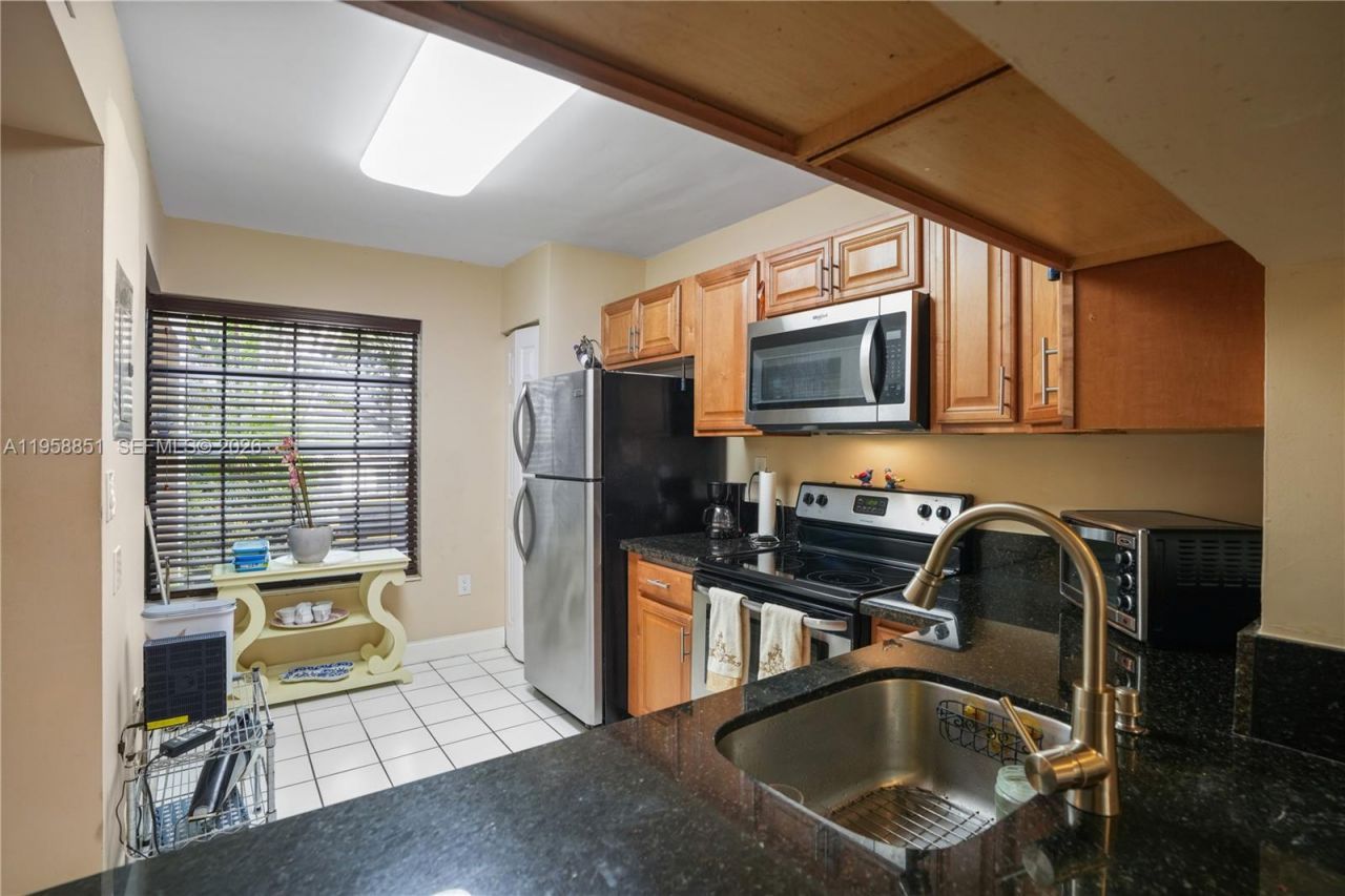 12930 SW 88th Ter, Unit A-104, Miami, FL 33186 Photo