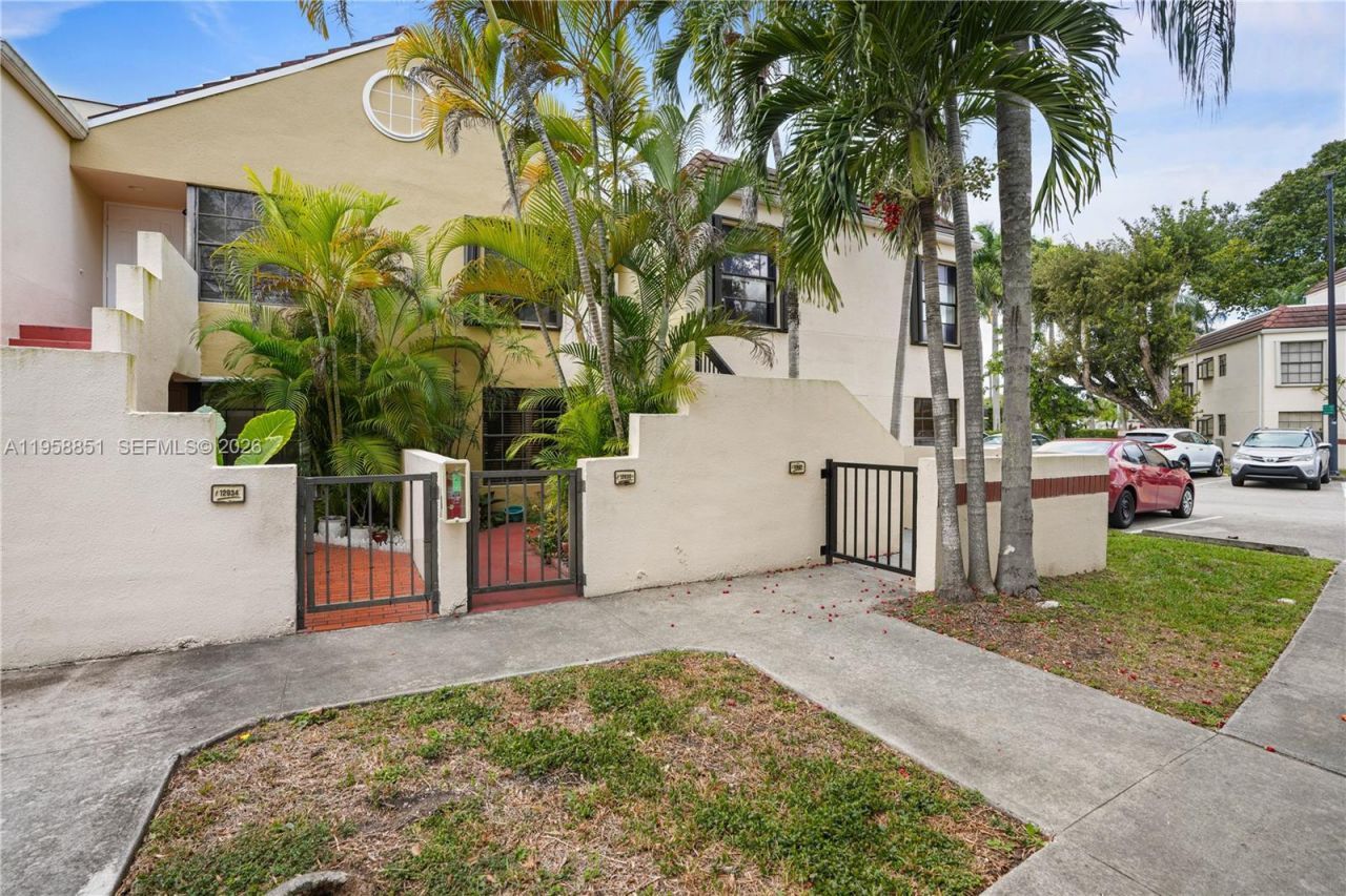 12930 SW 88th Ter, Unit A-104, Miami, FL 33186 Photo