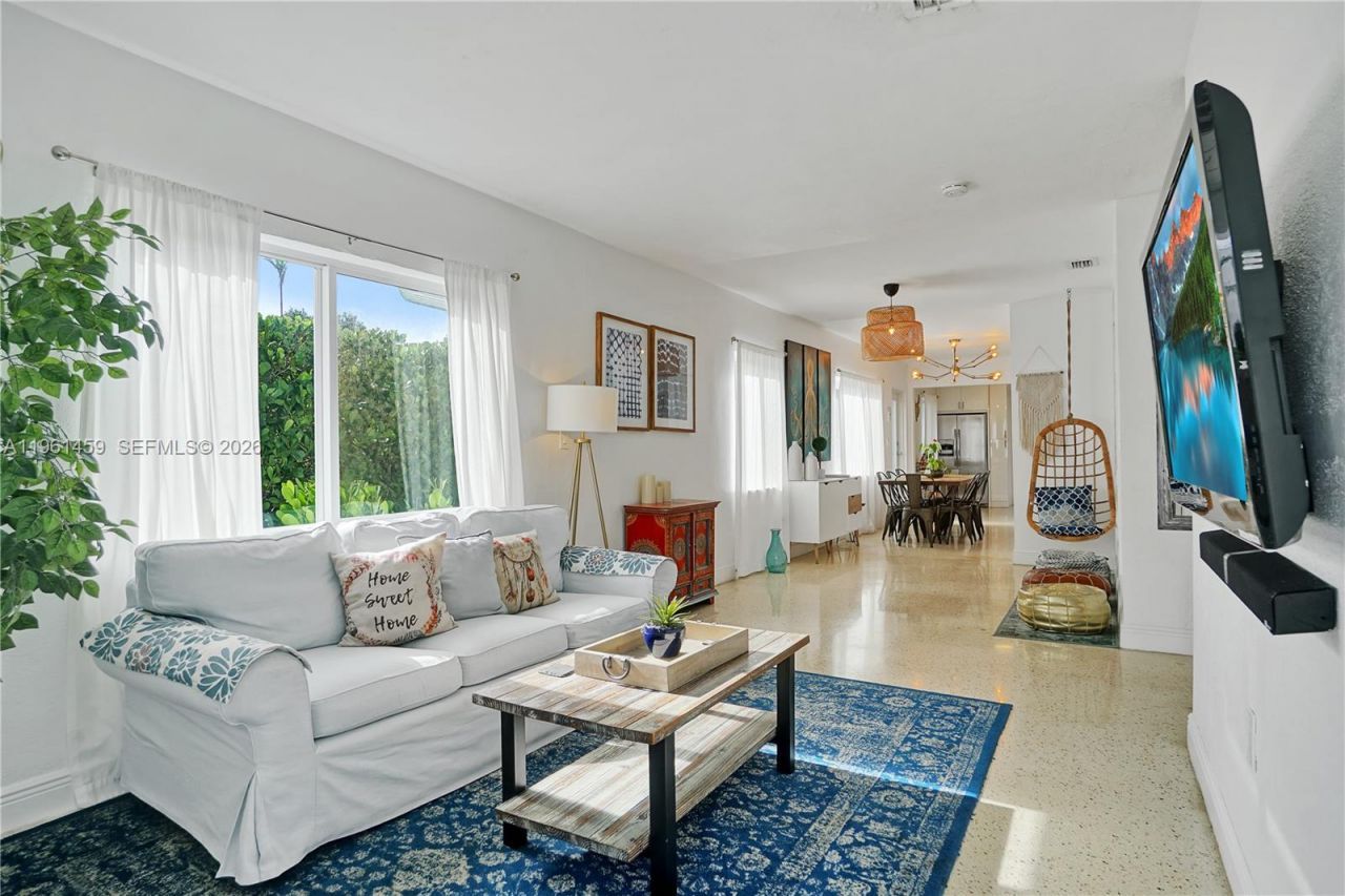 7 NE 50th St , Miami, FL 33137 Photo