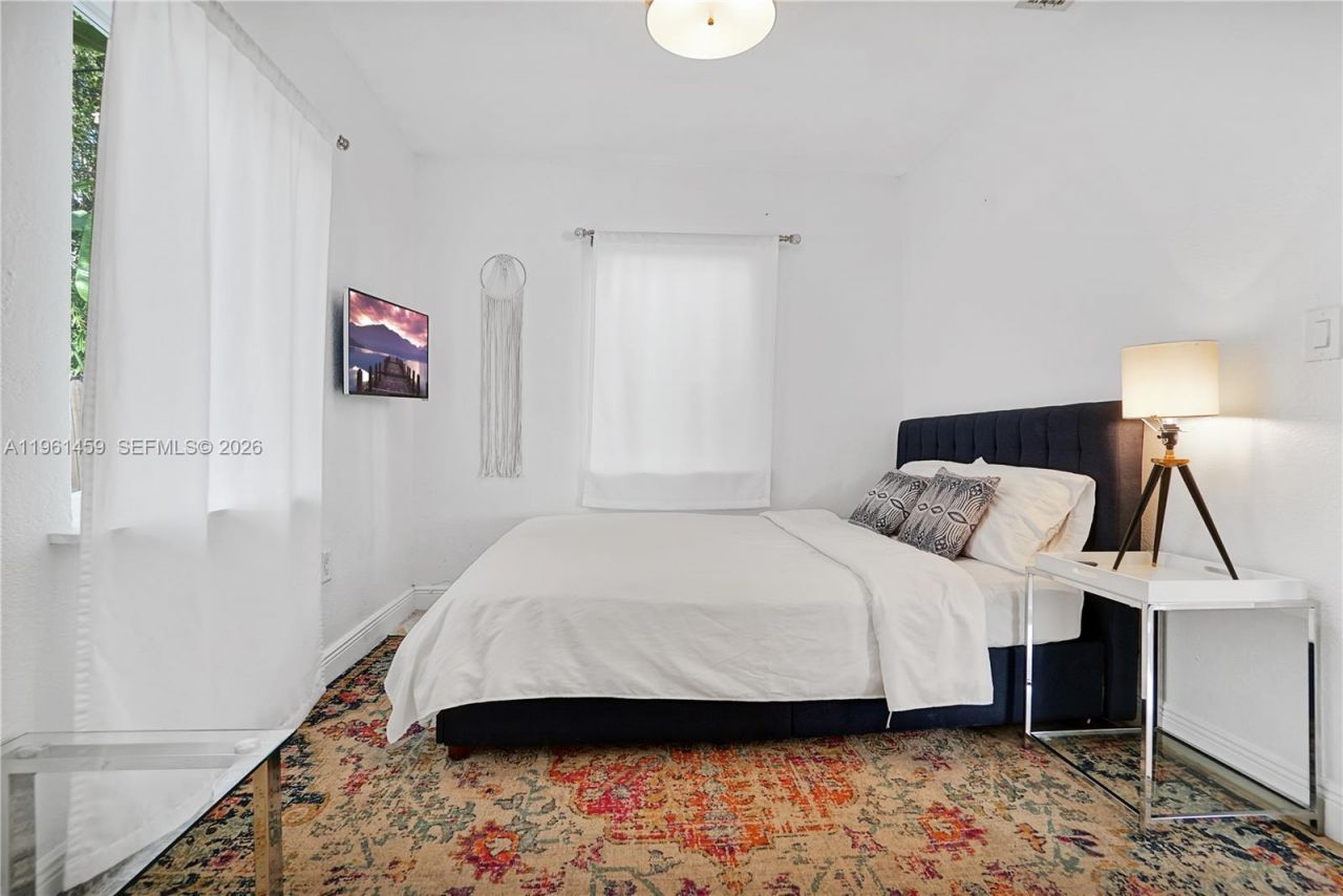 7 NE 50th St , Miami, FL 33137 Photo