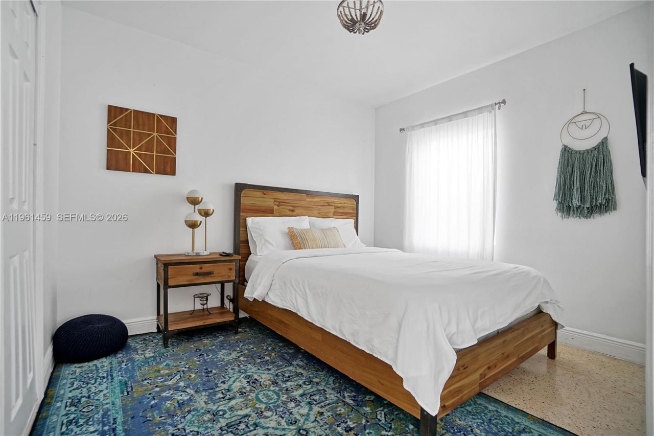 7 NE 50th St , Miami, FL 33137 Photo