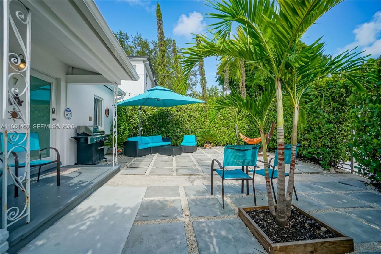 7 NE 50th St , Miami, FL 33137 Photo