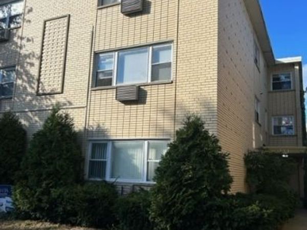 711 Austin Street, Unit 303, Evanston, IL 60202