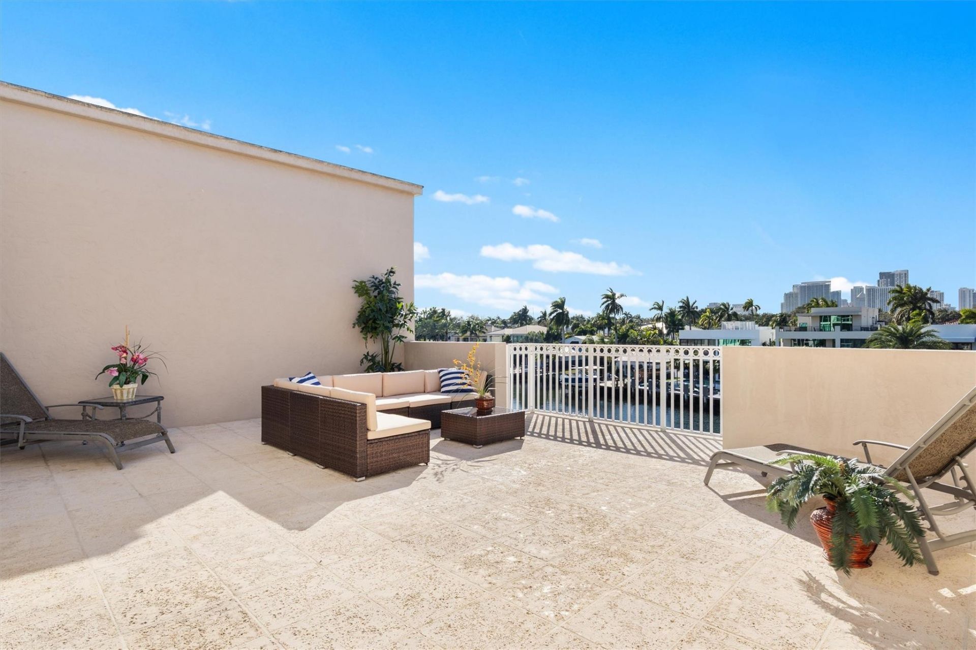 59 Hendricks Isle, Fort Lauderdale, FL 33301 Photo