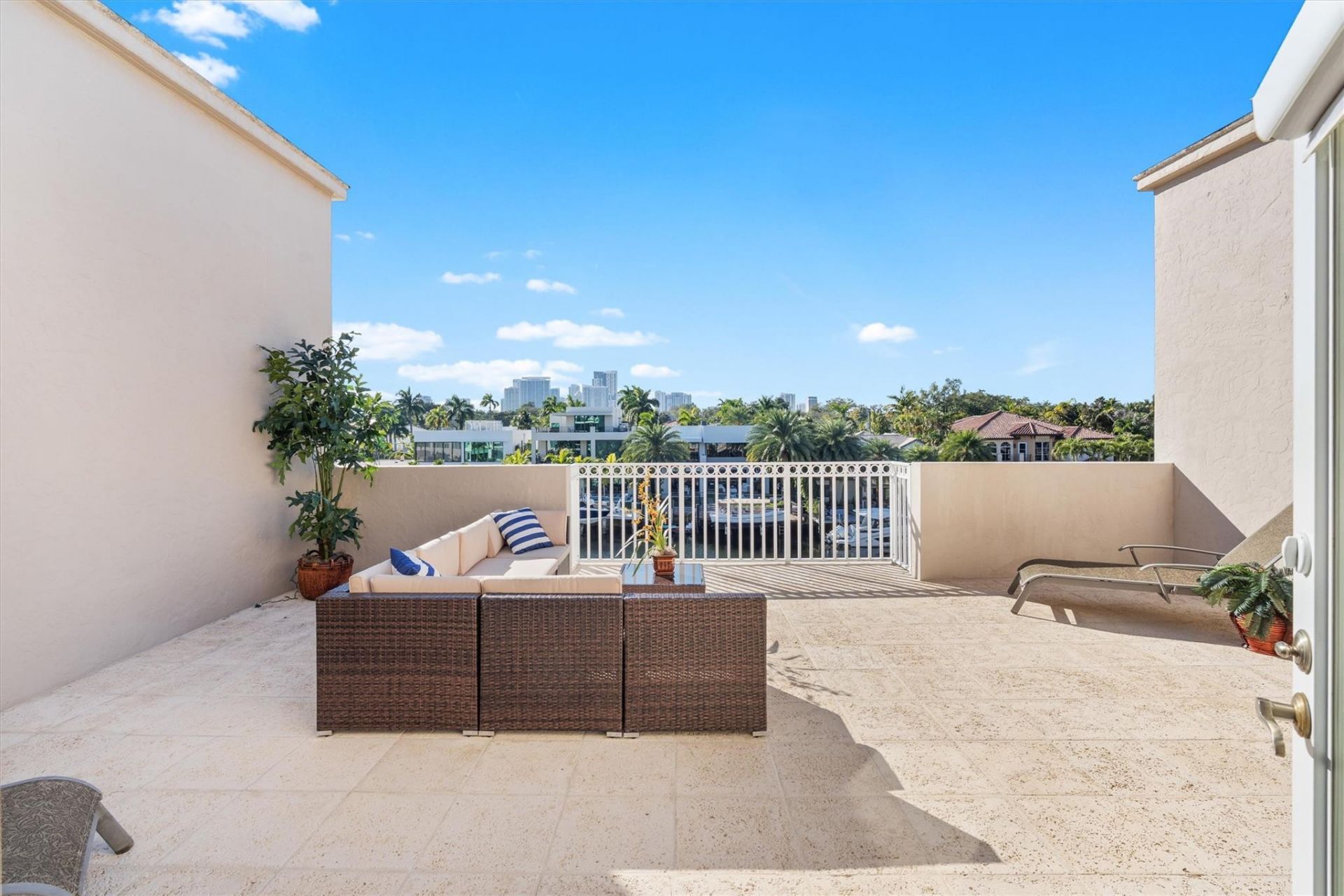 59 Hendricks Isle, Fort Lauderdale, FL 33301 Photo