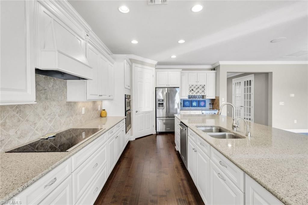 11807 Dixon Dr, Fort Myers, FL 33913 Photo