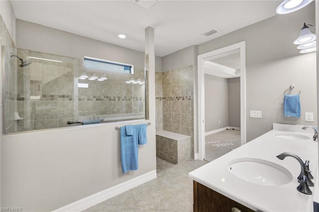 11807 Dixon Dr, Fort Myers, FL 33913 Photo