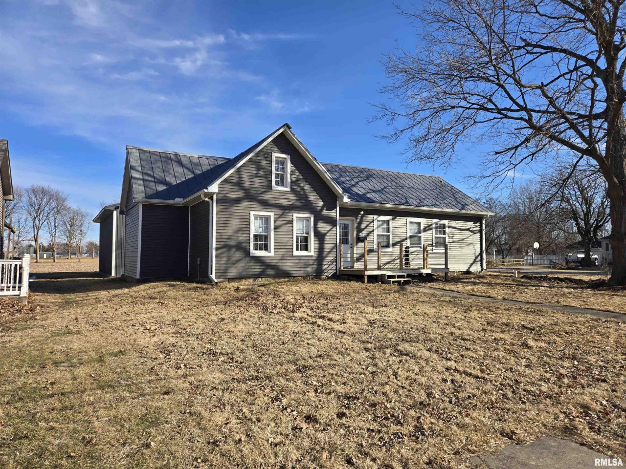 310 N Scofield Street, Carthage, IL 62321 Main Photo