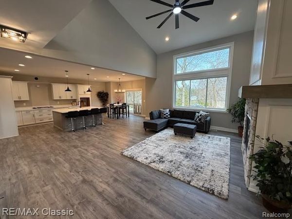 43 Canterwood, Highland Twp, MI 48357
