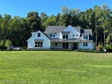 43 Canterwood , Highland Twp, MI 48357