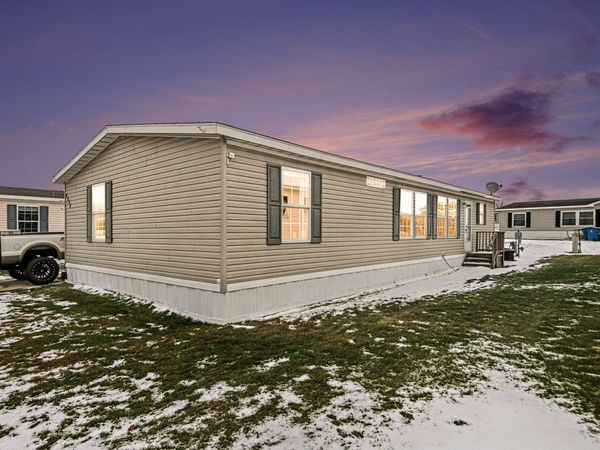 4335 Tavistock Drive, Wayland, MI 49348