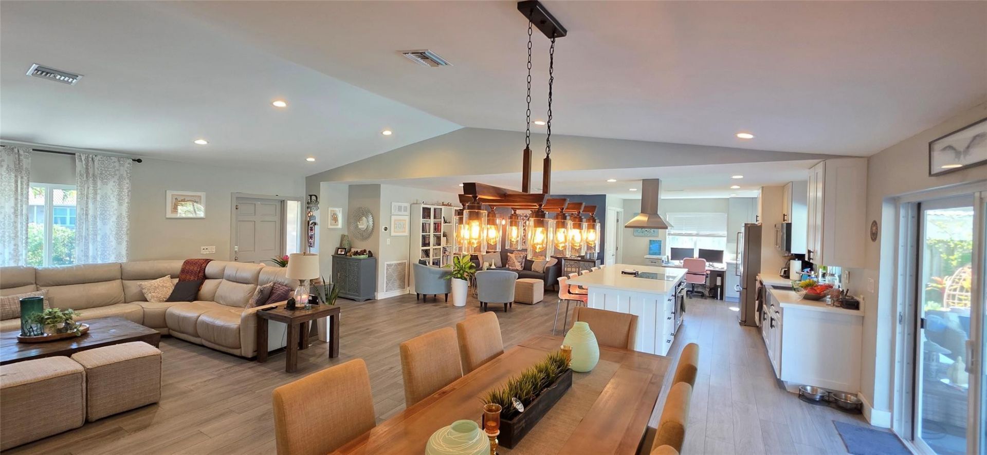 688 NW 100th Lane, Coral Springs, FL 33071 Photo