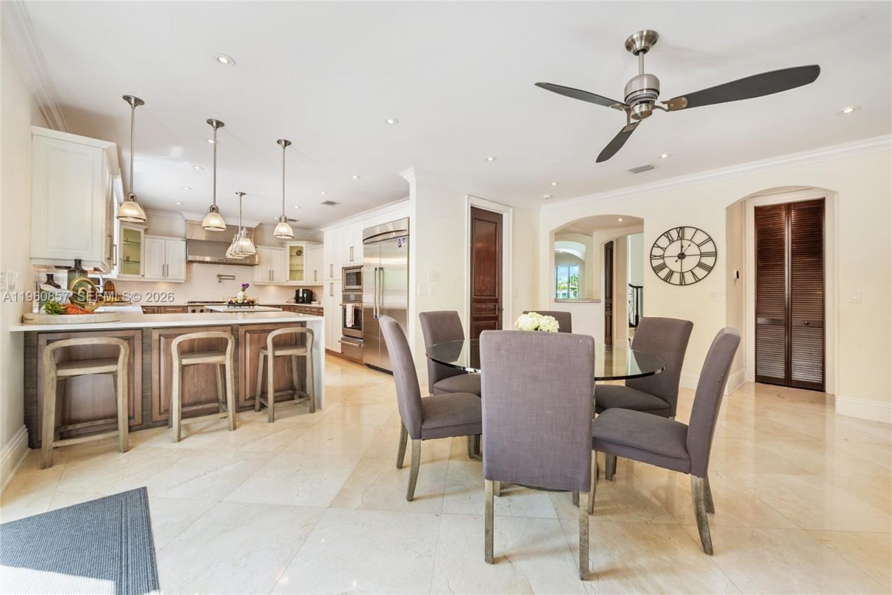 5621 SW 68th Ct, Miami, FL 33143 Photo