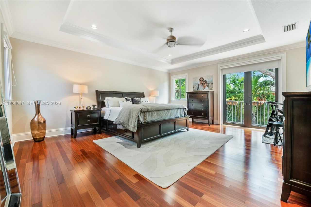 5621 SW 68th Ct, Miami, FL 33143 Photo