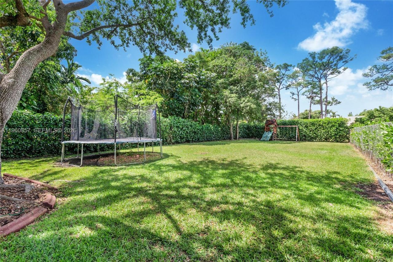 5621 SW 68th Ct, Miami, FL 33143 Photo