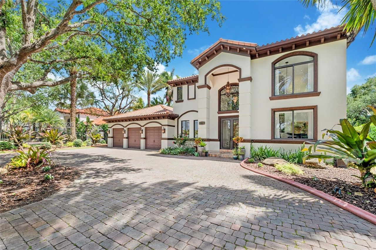 5621 SW 68th Ct, Miami, FL 33143 Photo