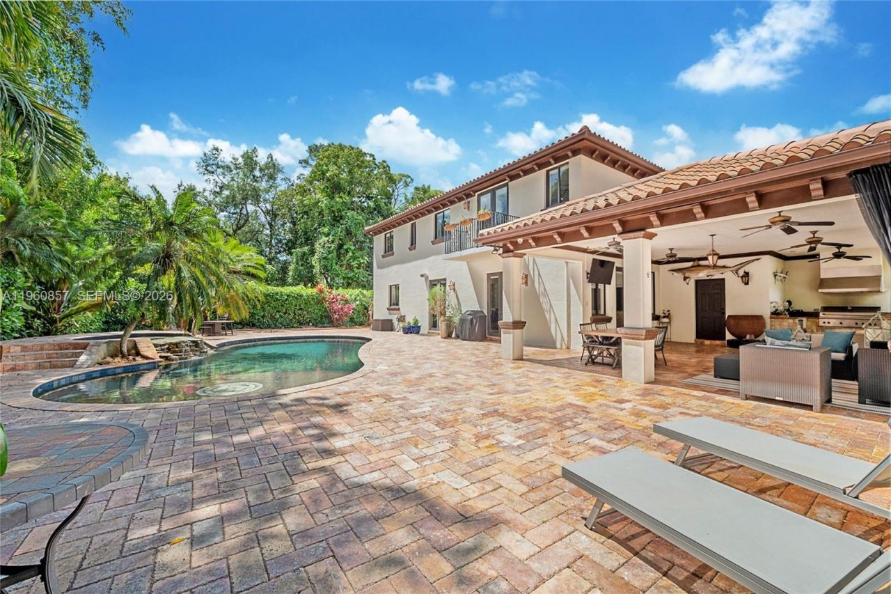 5621 SW 68th Ct, Miami, FL 33143 Photo