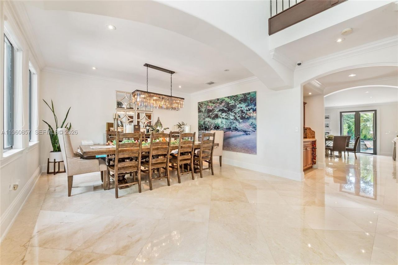 5621 SW 68th Ct, Miami, FL 33143 Photo