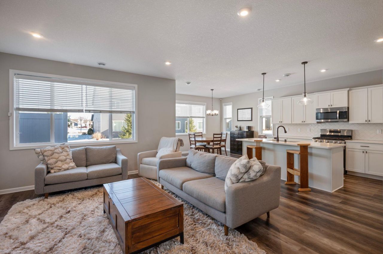 9965 Avocet Street NW Coon Rapids, MN 55433