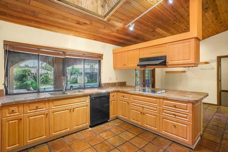 1721 NW 96th Avenue, Plantation, FL 33322 Photo