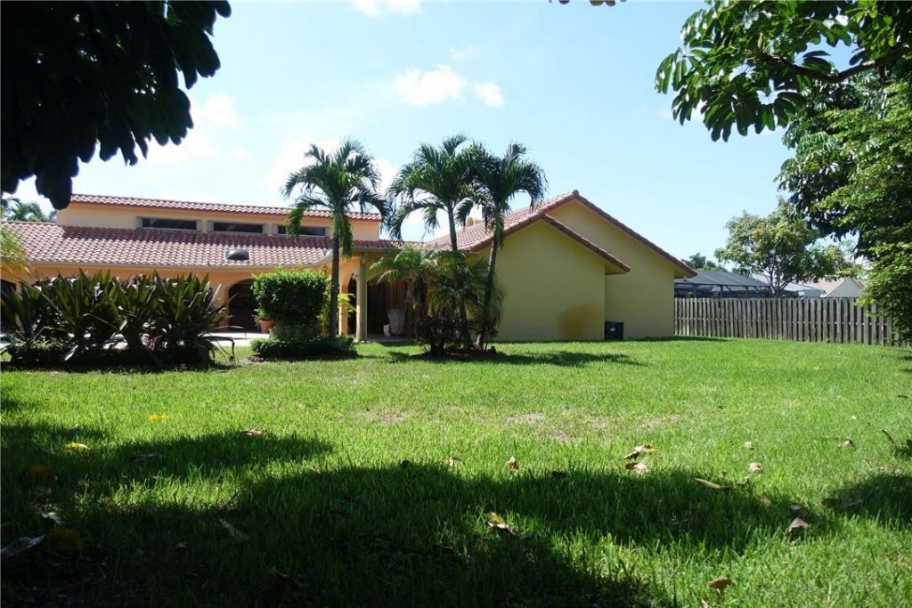 1721 NW 96th Avenue, Plantation, FL 33322 Photo