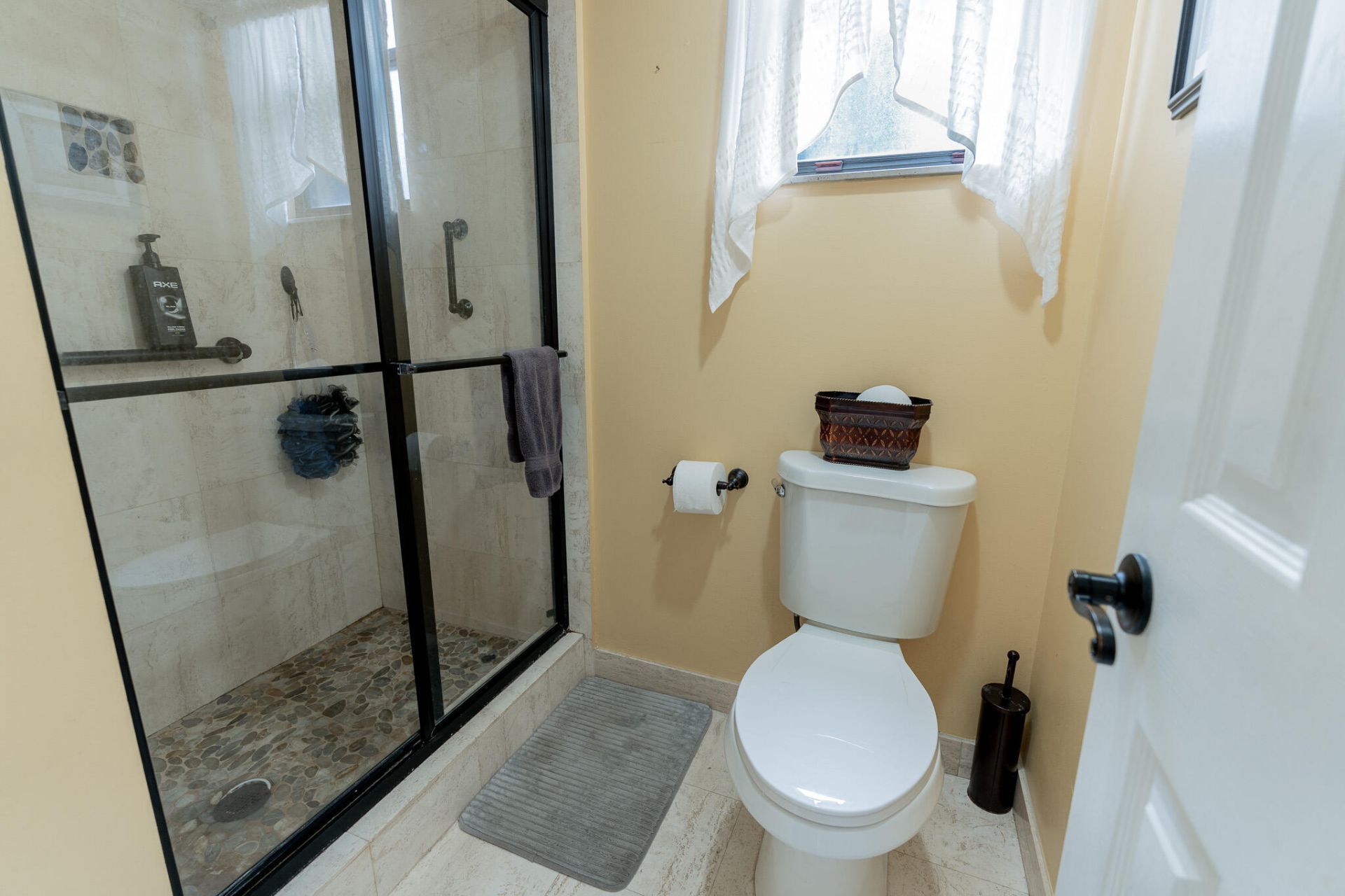 5390 Woodland Lakes Drive, Unit 201, Palm Beach Gardens, FL 33418 Photo