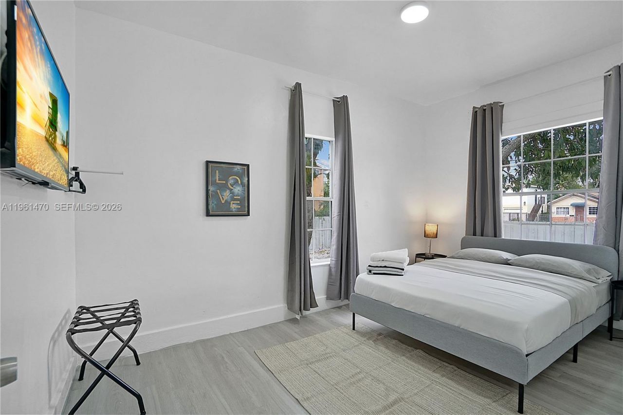 473 NE 61st St , Miami, FL 33137 Photo