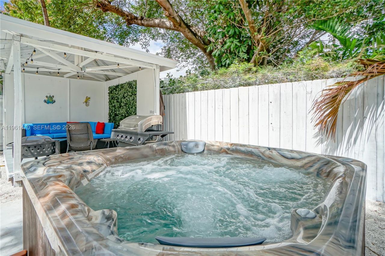 473 NE 61st St , Miami, FL 33137 Photo