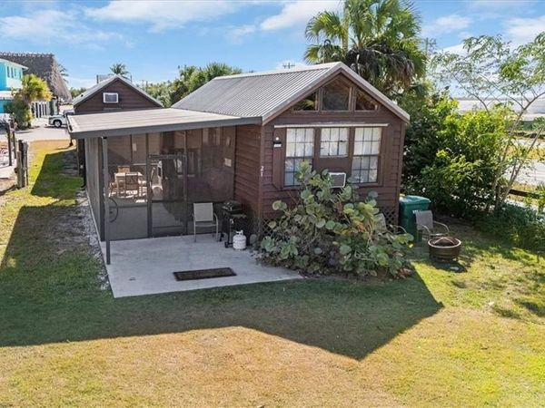 825 Copeland , Unit 21, EVERGLADES CITY, FL 34139