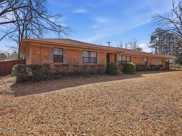 621 Middleton Road, Winona, MS 38967