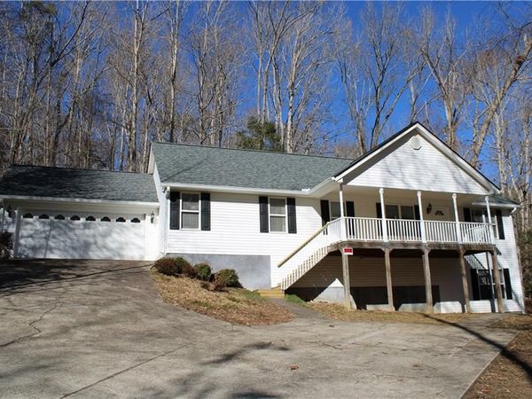 197 Holly Lane, Dahlonega, GA 30533