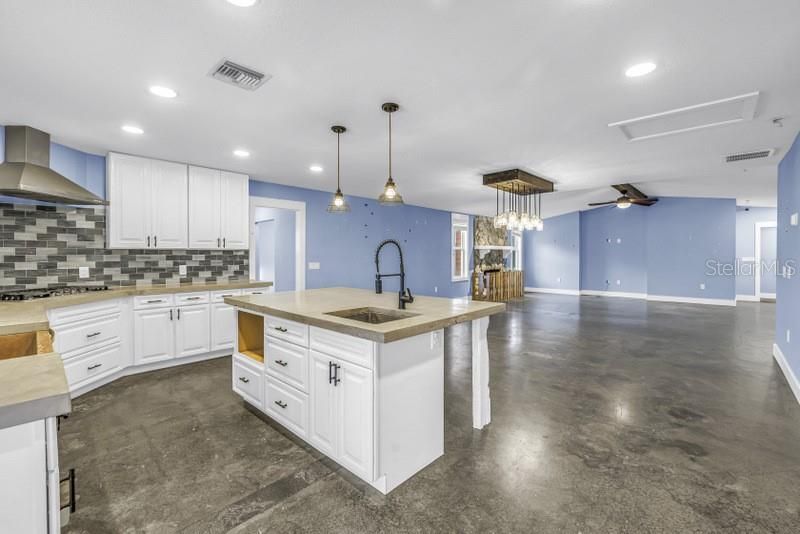 8521 Ehren Cutoff, Land O Lakes, FL 34639 Photo