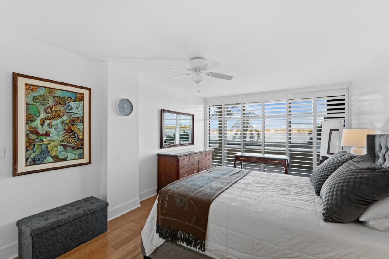 130 Lakeshore Drive, Unit 222, North Palm Beach, FL 33408 Photo