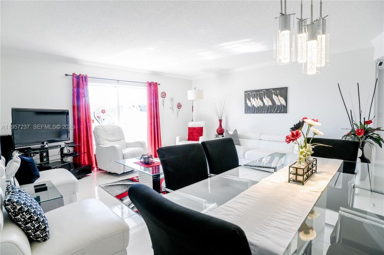 4751 NW 21st St, Unit 401, Lauderhill, FL 33313 Photo