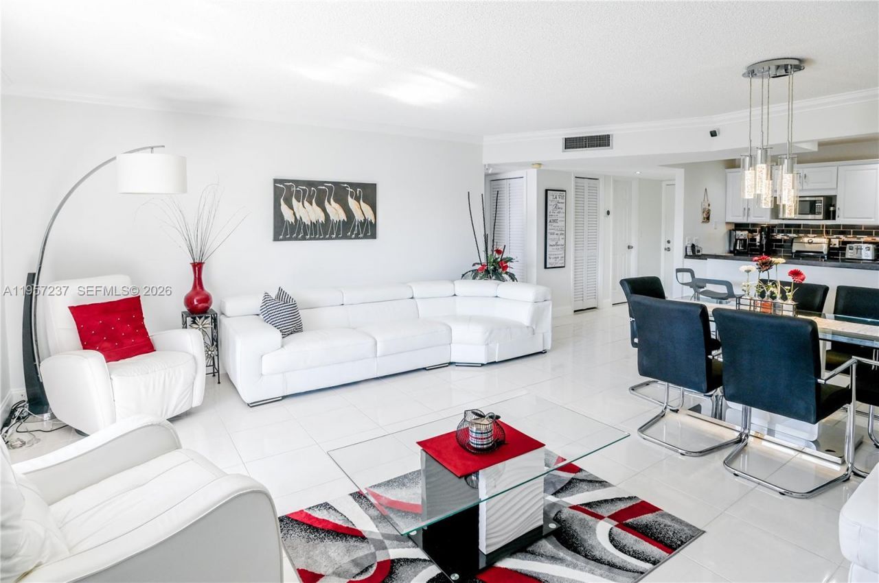 4751 NW 21st St, Unit 401, Lauderhill, FL 33313 Photo