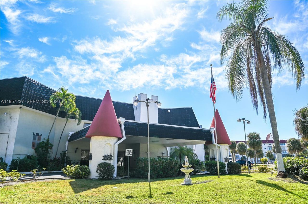 4751 NW 21st St, Unit 401, Lauderhill, FL 33313 Photo