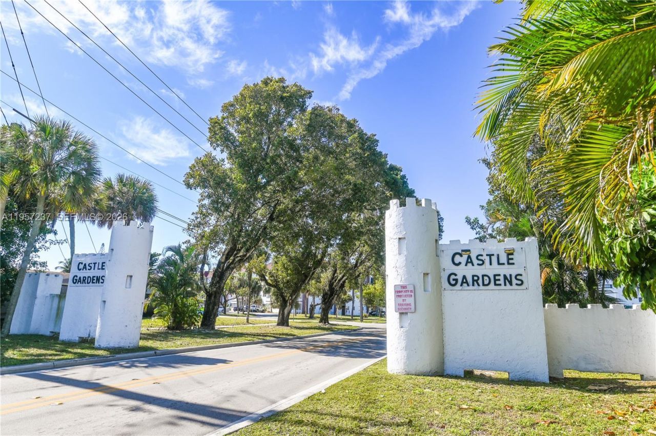 4751 NW 21st St, Unit 401, Lauderhill, FL 33313 Photo