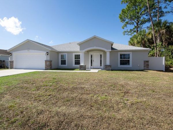 548 Burlington Avenue NE, Palm Bay, FL 32907