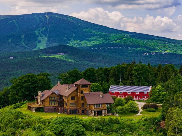 557 Trager Road, Jamaica, VT 05343