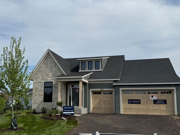4003 Arbor Drive, Woodbury, MN 55129
