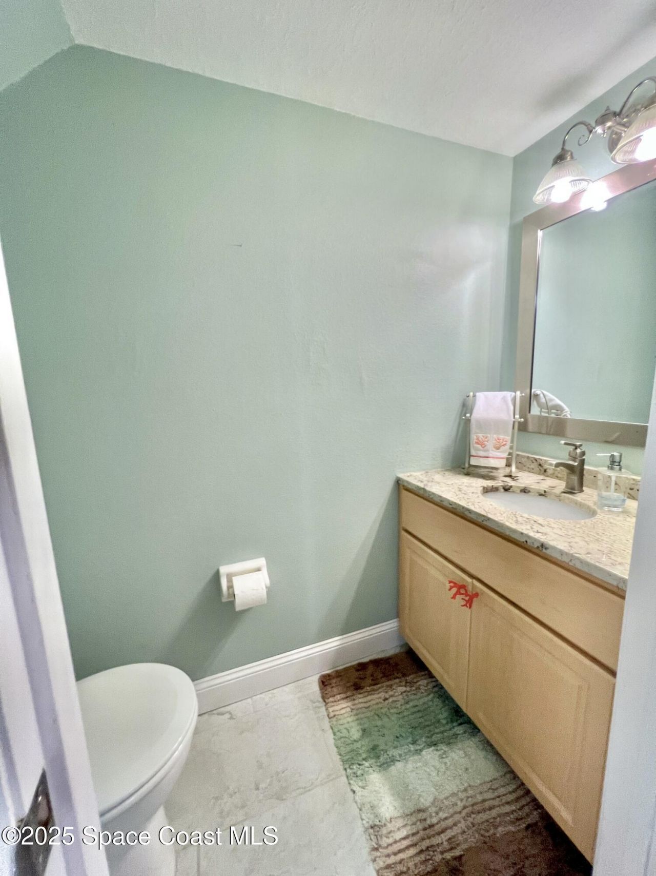 640 N Atlantic Avenue, Unit 3b, Cocoa Beach, FL 32931 Photo