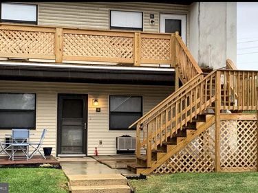 1334 M WYOMISSING, WEST LAWN, PA 19609